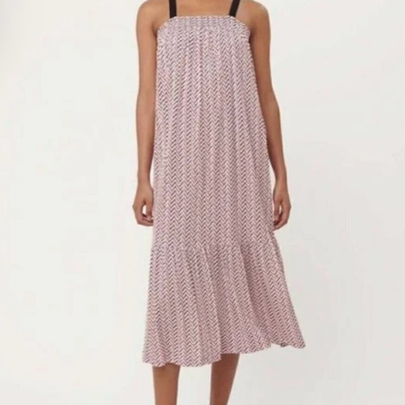 LOFT Pink and Black Chevron Dress with side pockets. Extremely comfy. - Picture 4 of 16